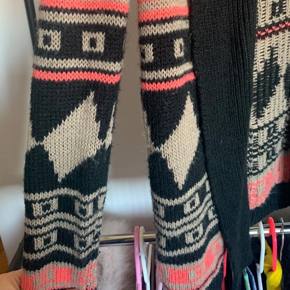 💖Xhilaration Aztec Print Cardigan 💖 - Picture 5 of 5